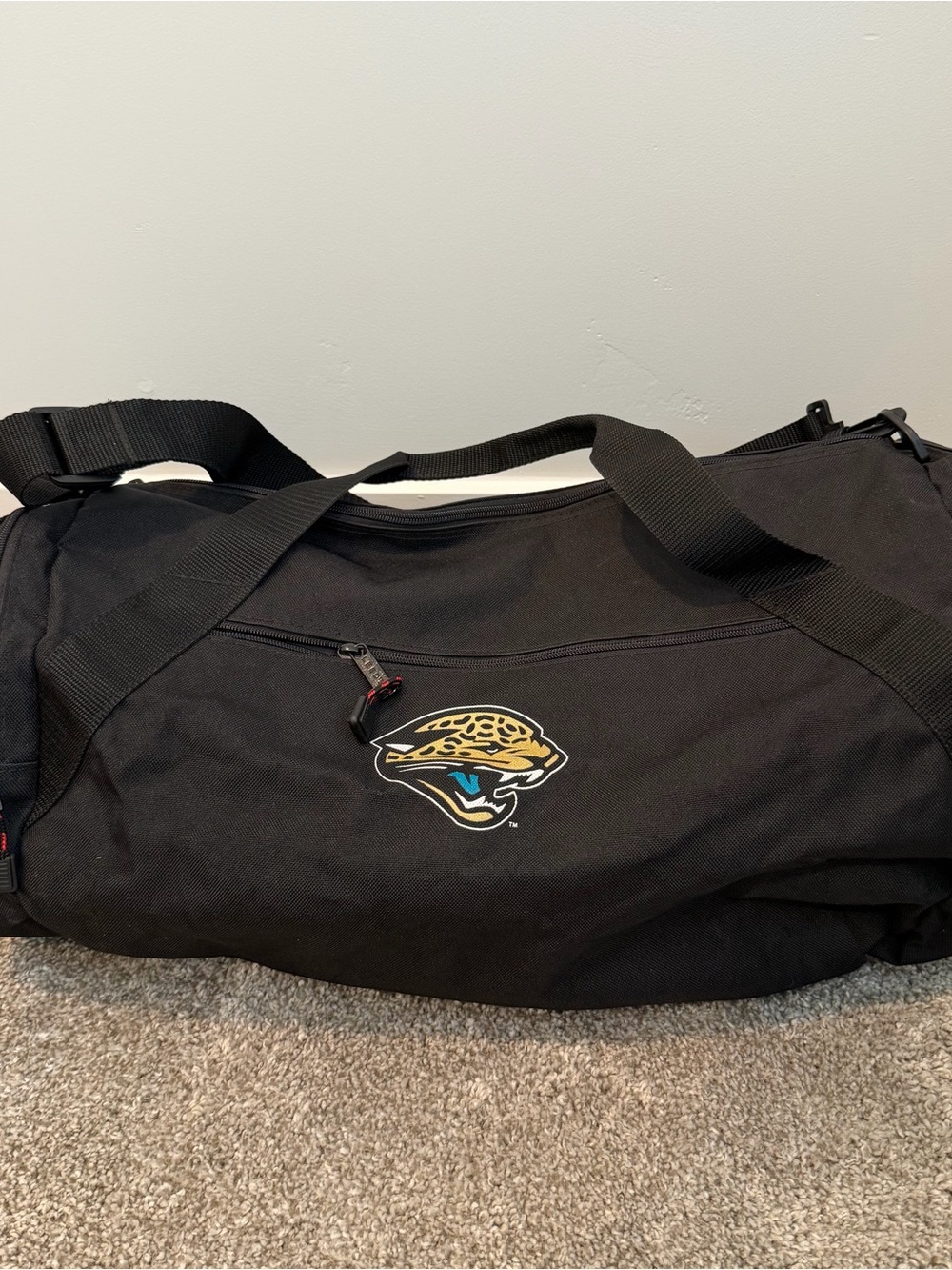 Leeds Jacksonville Jaguars Duffle Gym Carry Bag Black W/ Shoulder Strap